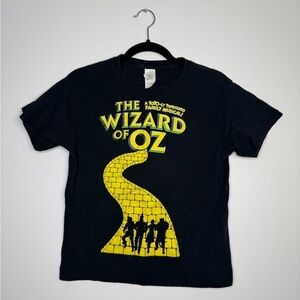 The Wizard of Oz black baby graphic tee size medium